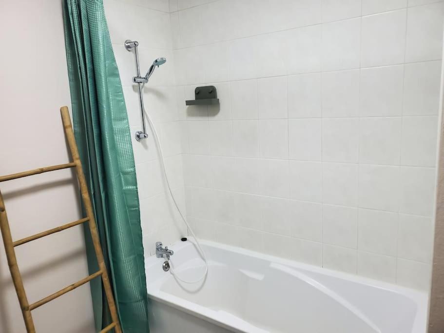 Apartment Moderne En Armentieres